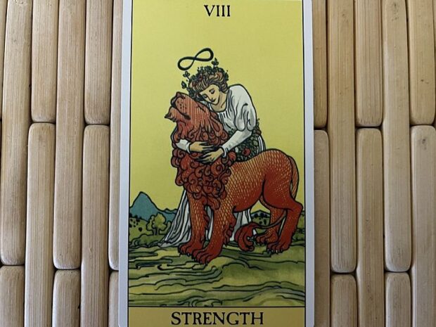 Как проявляется 8 аркан в детстве и юности